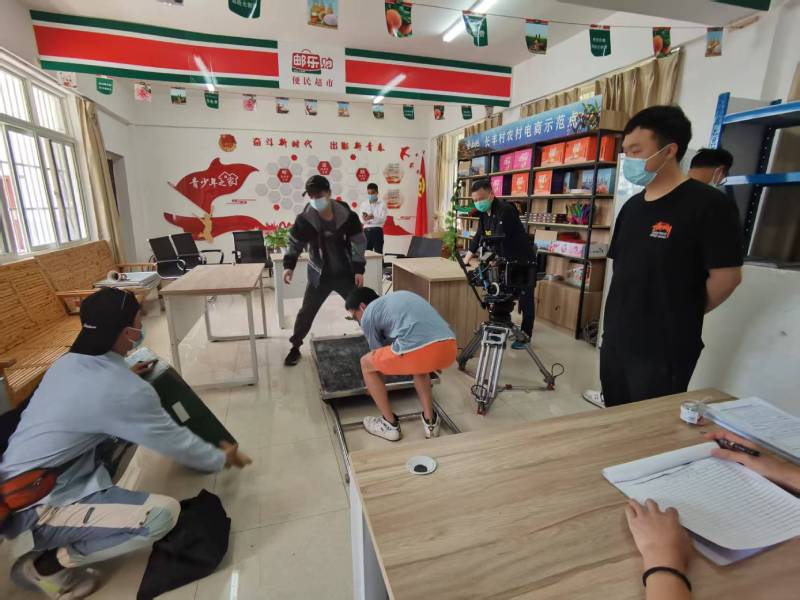 本溪广告片拍摄公司：极简主义践行者，少即是多的视觉哲学
